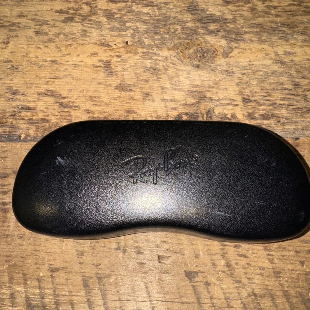 Ray Ban Universal Black Medium Hard Case for Sunglasses